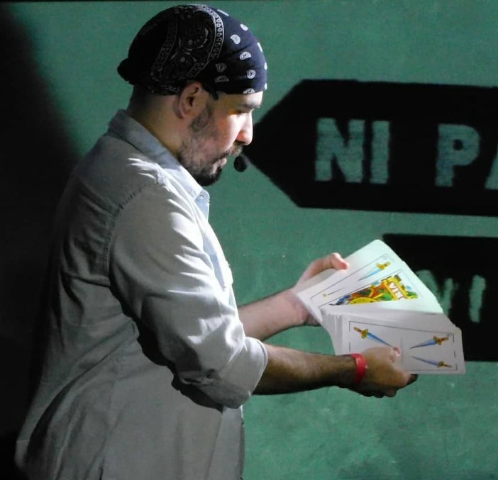 Dani Mago durante una actuación